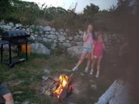 Camfire Barbecue Children Camping